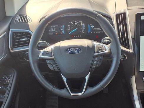 Used 2024 Ford Edge SEL w/ Convenience Package AWD/4WD image 28
