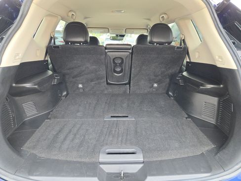 Used 2019 Nissan Rogue SL image 24