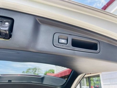 Used 2023 Honda CR-V EX-L image 18