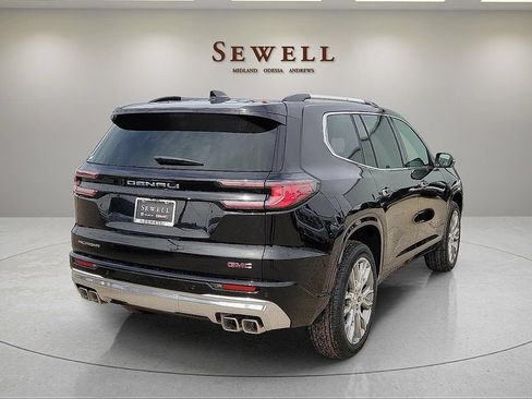 New 2026 GMC Acadia Denali w/ Super Cruise Package FWD image 5
