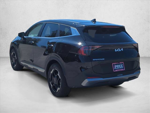 Used 2026 Kia Sportage EX FWD image 5