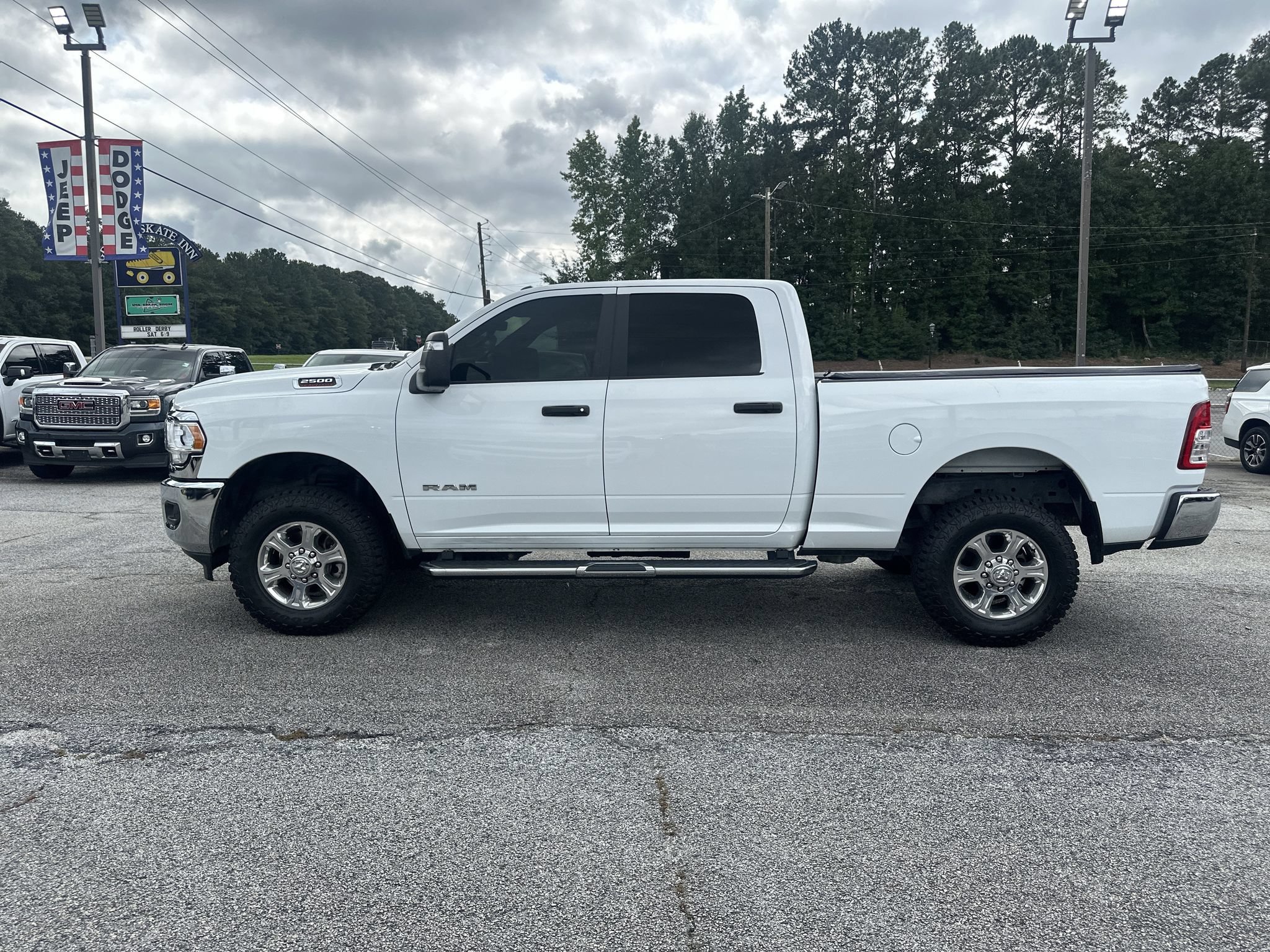 Used 2024 RAM 2500 Big Horn AWD/4WD image 28
