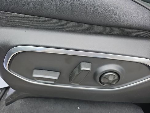 New 2026 Jeep Grand Wagoneer 4WD image 13