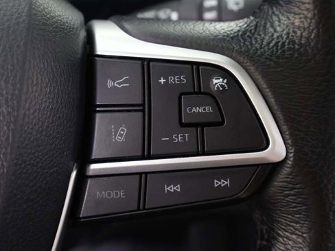 Used 2023 Toyota Sienna XLE w/ XLE Plus Package image 47