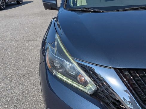 Used 2018 Nissan Murano SL w/ Moonroof Package AWD/4WD image 10