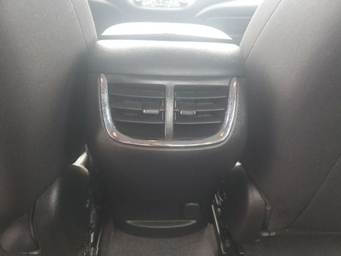 Used 2025 Chevrolet Malibu LT FWD image 39