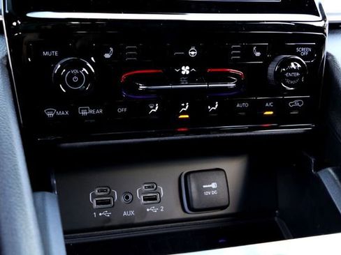 New 2025 Jeep Grand Cherokee L Altitude RWD image 15