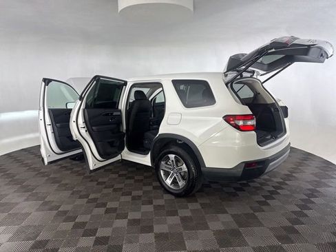 Certified 2025 Honda Pilot EX-L image 21