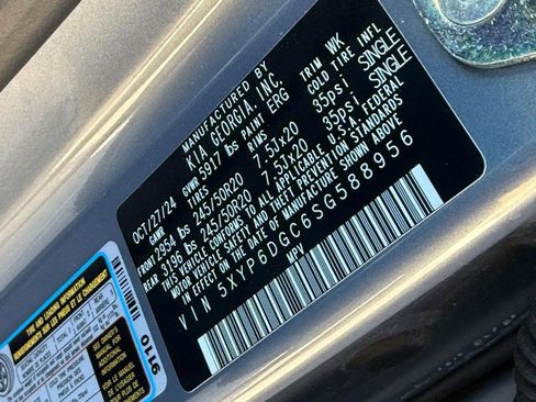 Used 2025 Kia Telluride S AWD/4WD image 27