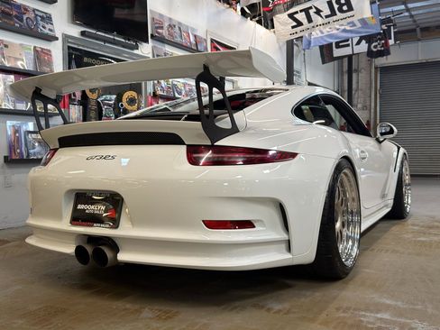 Used 2016 Porsche 911 GT3 RS RWD image 7