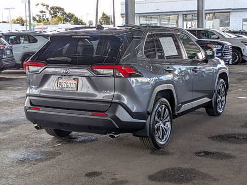 Certified 2023 Toyota RAV4 XLE Premium AWD/4WD image 4