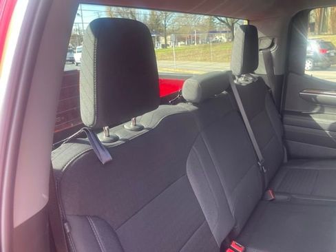 Used 2025 Chevrolet Silverado 1500 LT image 35