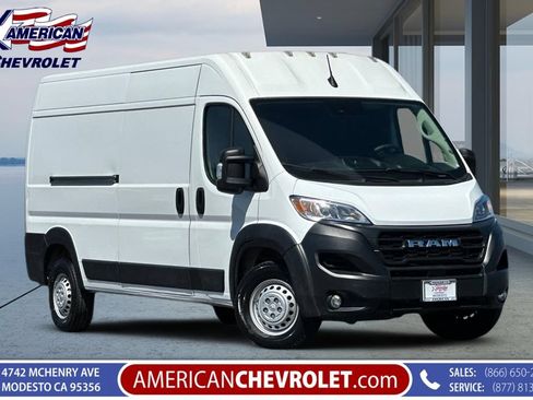 Used 2025 RAM ProMaster 2500 w/ Convenience Group FWD image 1