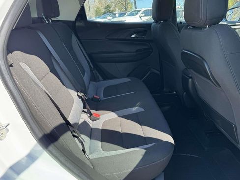 Used 2023 Chevrolet TrailBlazer LS image 15