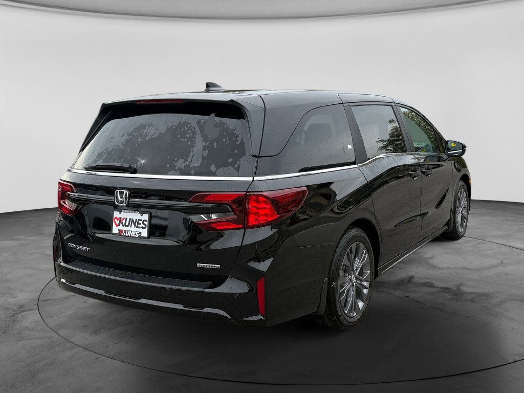 New 2027 Honda Odyssey Touring image 9