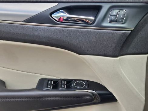 Used 2019 Lincoln MKC Premiere FWD image 26