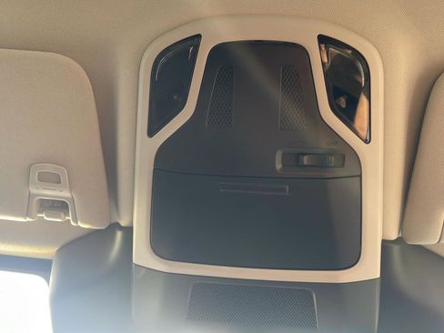 Certified 2025 Subaru Outback image 6