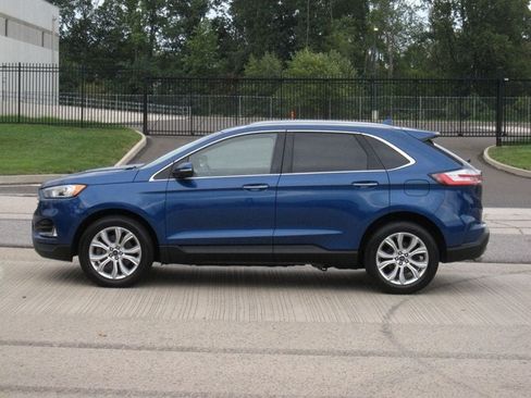 Used 2020 Ford Edge Titanium AWD/4WD image 6