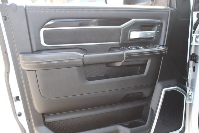 Used 2020 RAM 3500 Laramie w/ Night Edition AWD/4WD image 19
