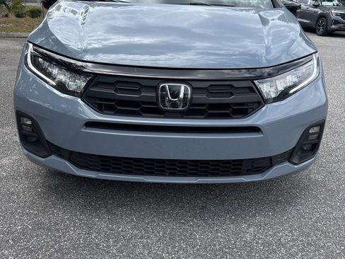 Used 2025 Honda Odyssey Sport-L image 4