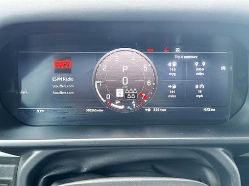 Used 2024 Land Rover Defender 110 X-Dynamic SE AWD/4WD image 41