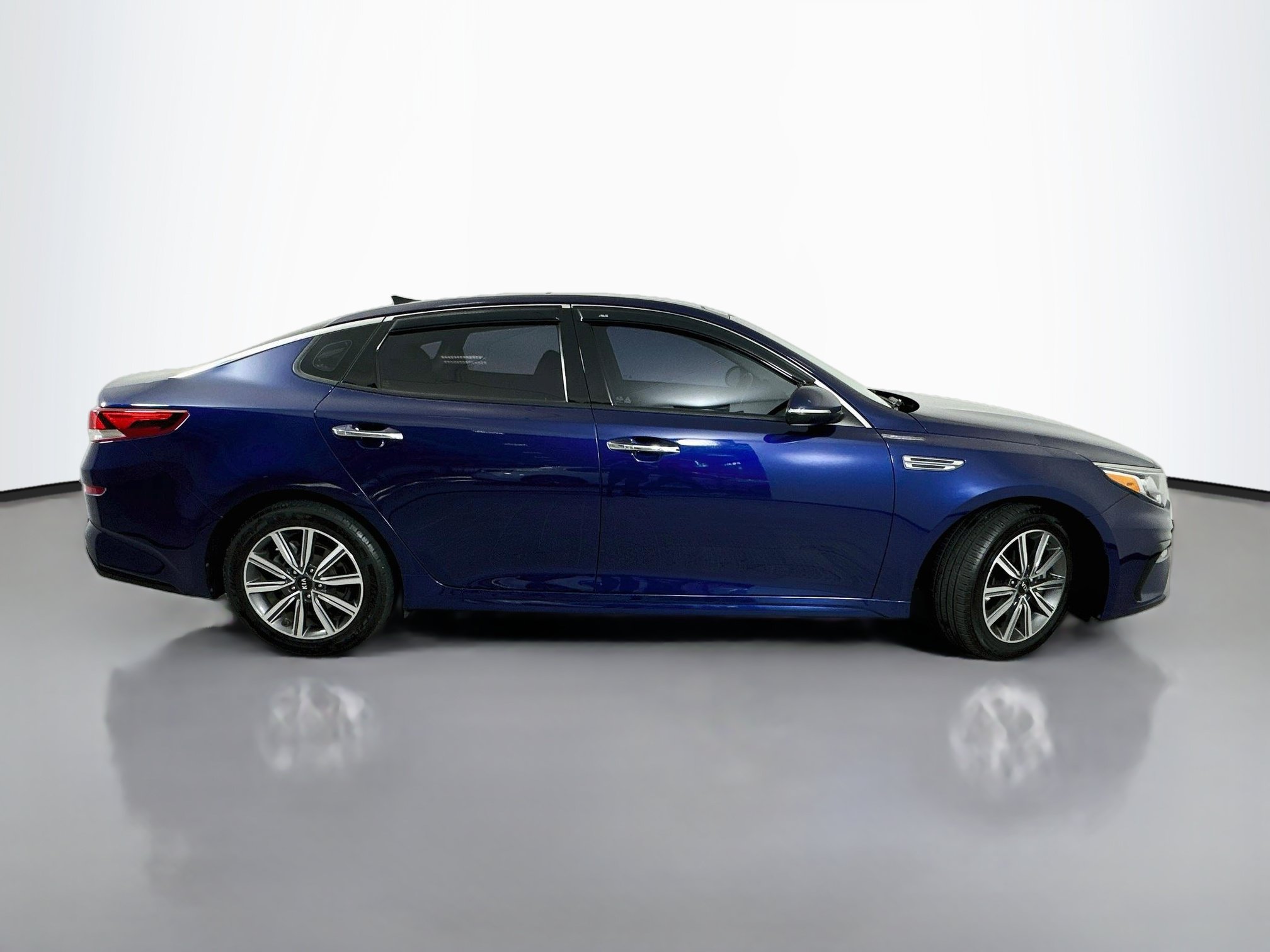 Used 2019 Kia Optima EX w/ EX Premium Package FWD image 8
