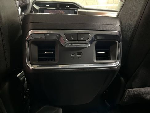 New 2026 GMC Sierra 3500 Denali w/ Denali Reserve Package AWD/4WD image 30