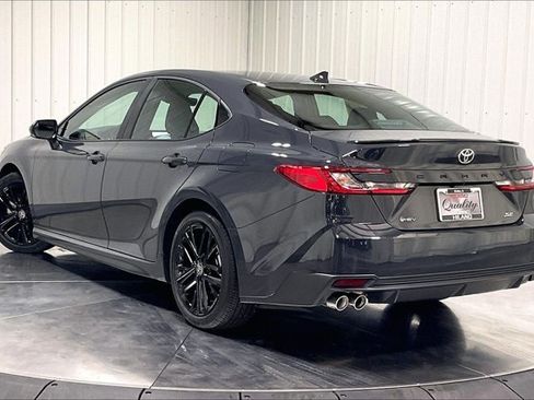 Used 2026 Toyota Camry SE w/ Multimedia Upgrade Package FWD image 12
