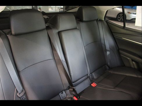 Used 2026 Toyota Camry XLE FWD image 21