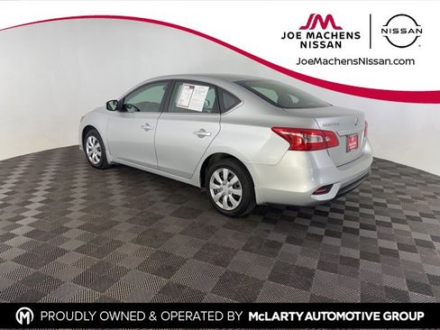 Used 2019 Nissan Sentra S image 7