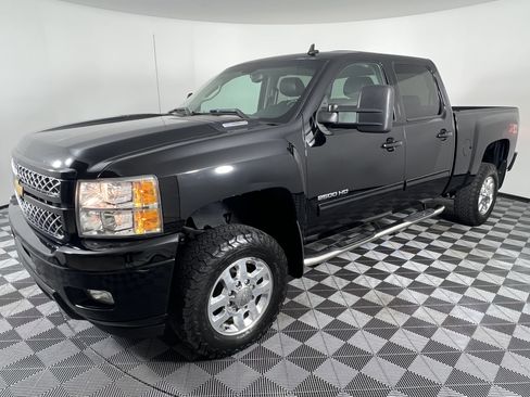 Used 2012 Chevrolet Silverado 2500 LTZ w/ LTZ Plus Package AWD/4WD image 8