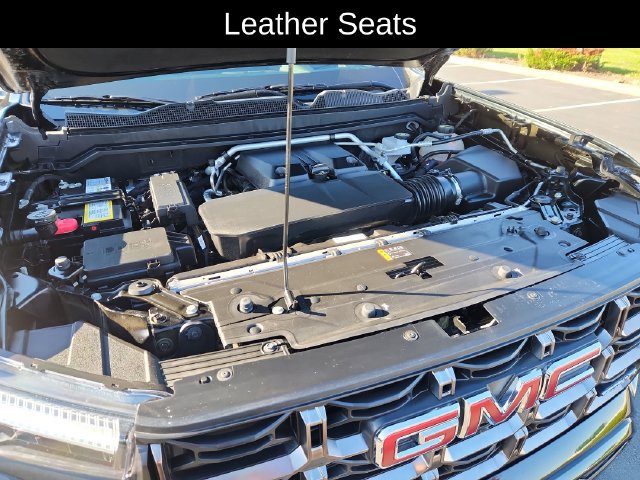 Used 2024 GMC Canyon AT4X AWD/4WD image 15