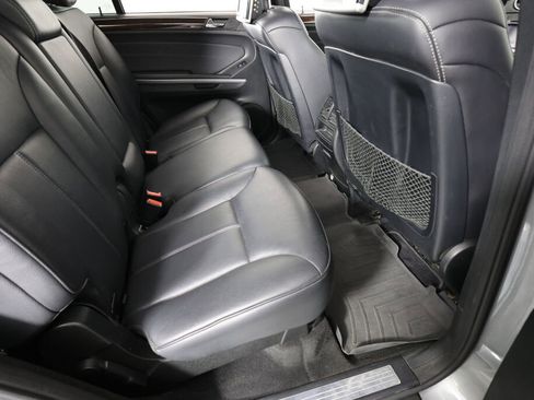 Used 2011 Mercedes-Benz GL 450 4MATIC image 23