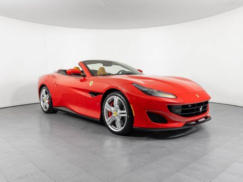 Certified 2020 Ferrari Portofino RWD image 35