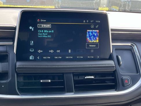Used 2022 Chevrolet Tahoe LT w/ Luxury Package AWD/4WD image 18