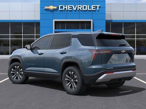 New 2025 Chevrolet Equinox LT image 3