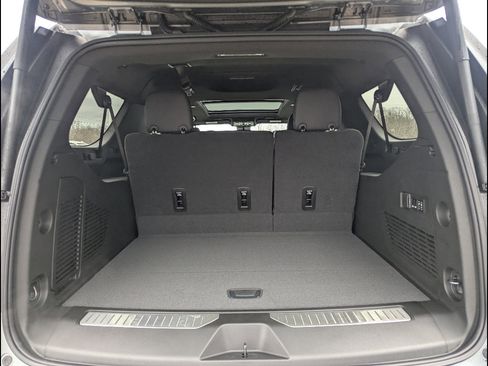 New 2026 GMC Yukon XL Denali w/ Denali Reserve Package image 18