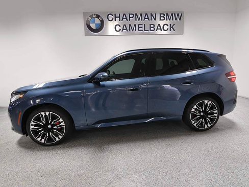 Used 2025 BMW X3 xDrive30i w/ Premium Package AWD/4WD image 3