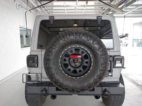 Used 2022 Jeep Wrangler Unlimited Sport AWD/4WD image 33