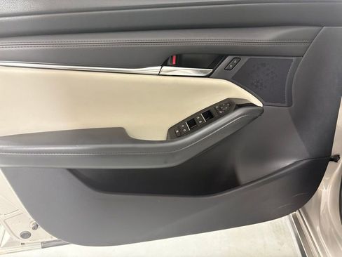 Used 2025 MAZDA MAZDA3 s image 14