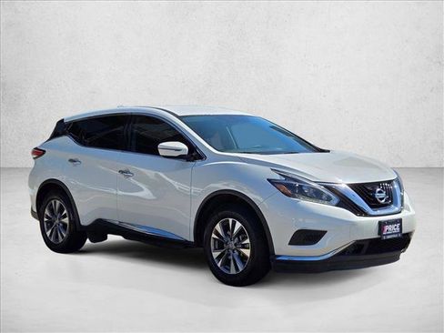 Used 2018 Nissan Murano S FWD image 3