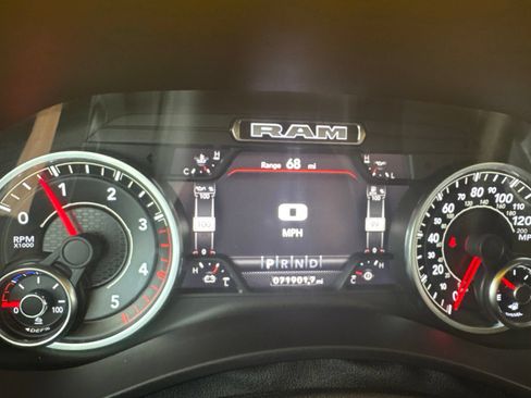 Used 2022 RAM 2500 Laramie AWD/4WD image 31