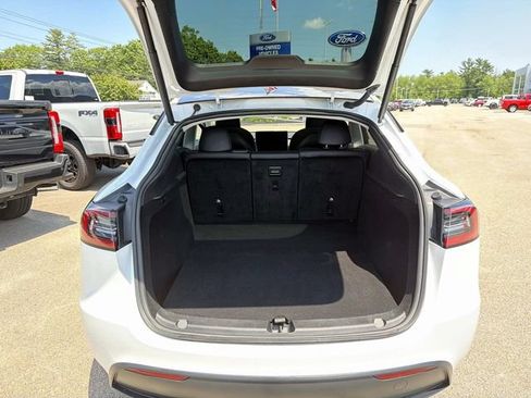 Used 2023 Tesla Model Y Long Range AWD/4WD image 10