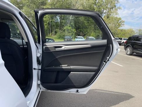 Certified 2020 Ford Fusion SE AWD/4WD image 16