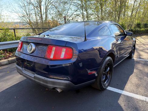 Used 2010 Ford Mustang Premium image 5