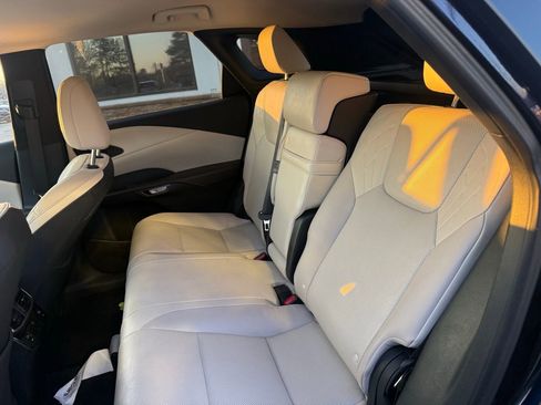 Used 2024 Lexus RX 350 Premium image 4