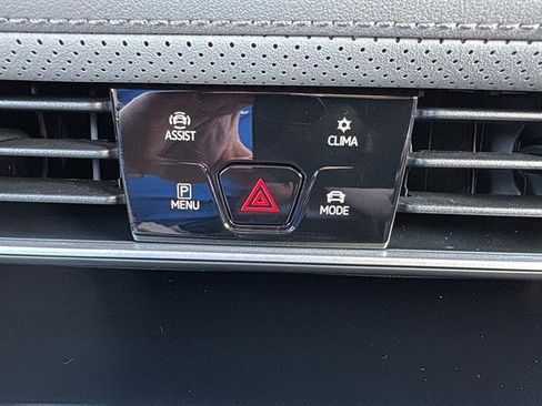 New 2026 Volkswagen Atlas Peak Edition image 19