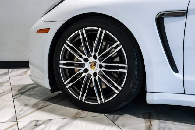 Used 2016 Porsche Panamera S w/ Premium Package Plus RWD image 59