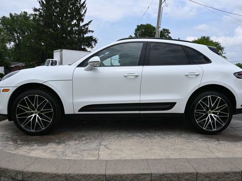 Used 2026 Porsche Macan AWD/4WD image 8