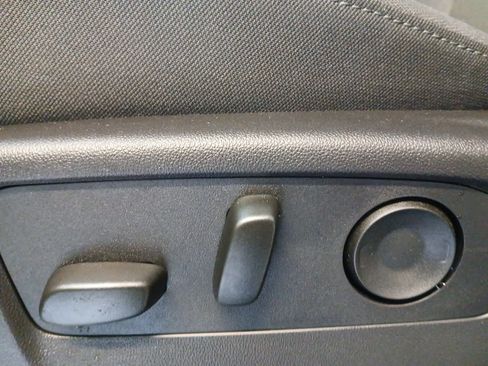 New 2025 GMC Sierra 2500 SLE w/ SLE Value Package; image 16